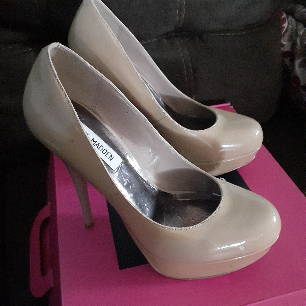 Steve Madden Nude Heels Size 9